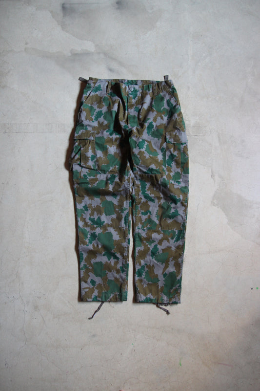 Vintage Mil-tec Camo Pants (XL)