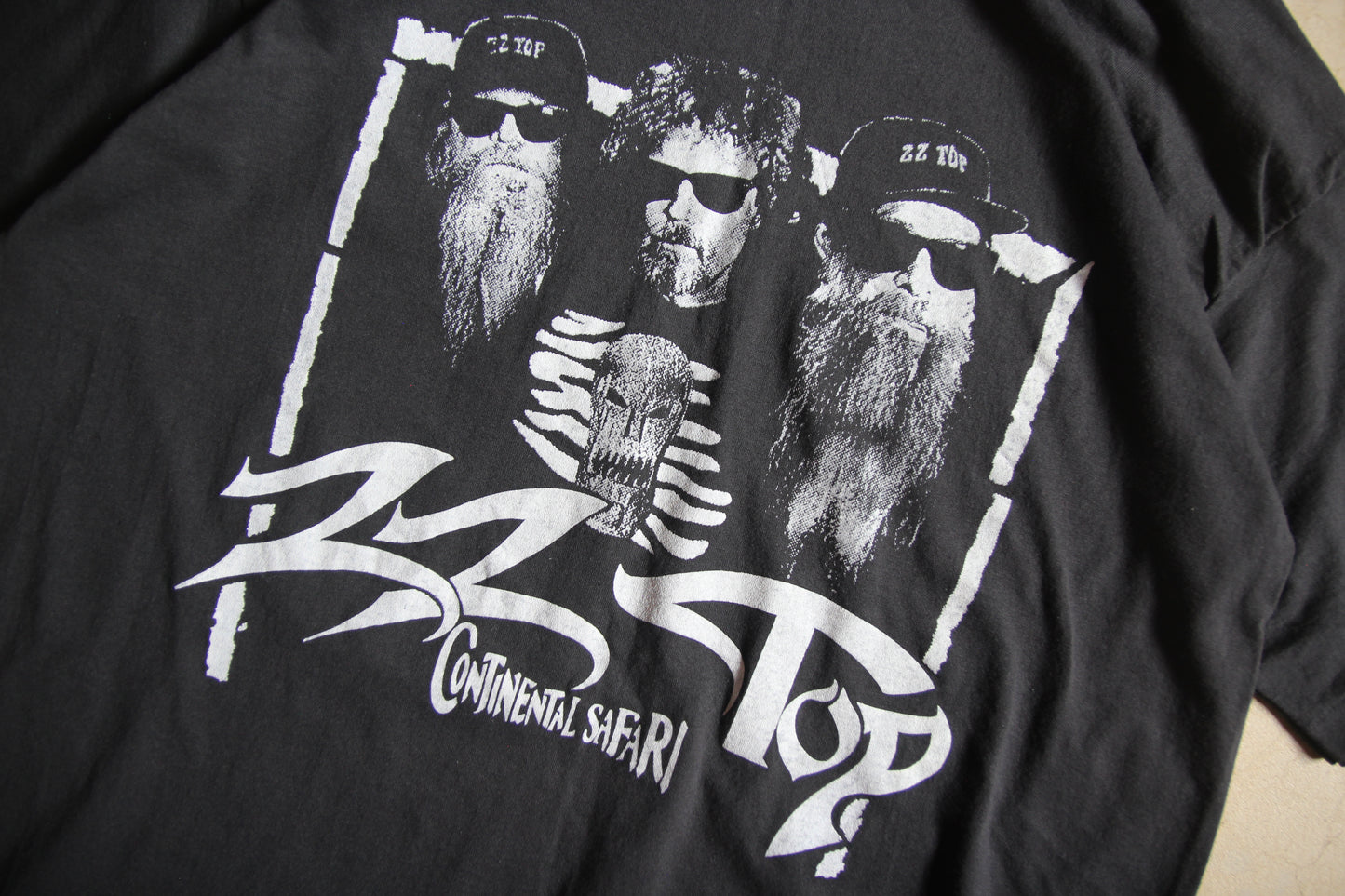 Vintage 90s ZZ Top "Continental Safari" Tour Shirt (XL)