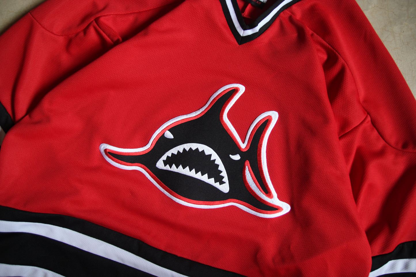 Vintage LA Sharks Hockey Jersey (L)