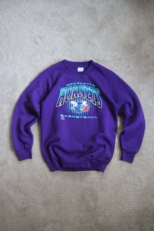 Vintage 90s Charlotte Hornets Crewneck (Youth L)