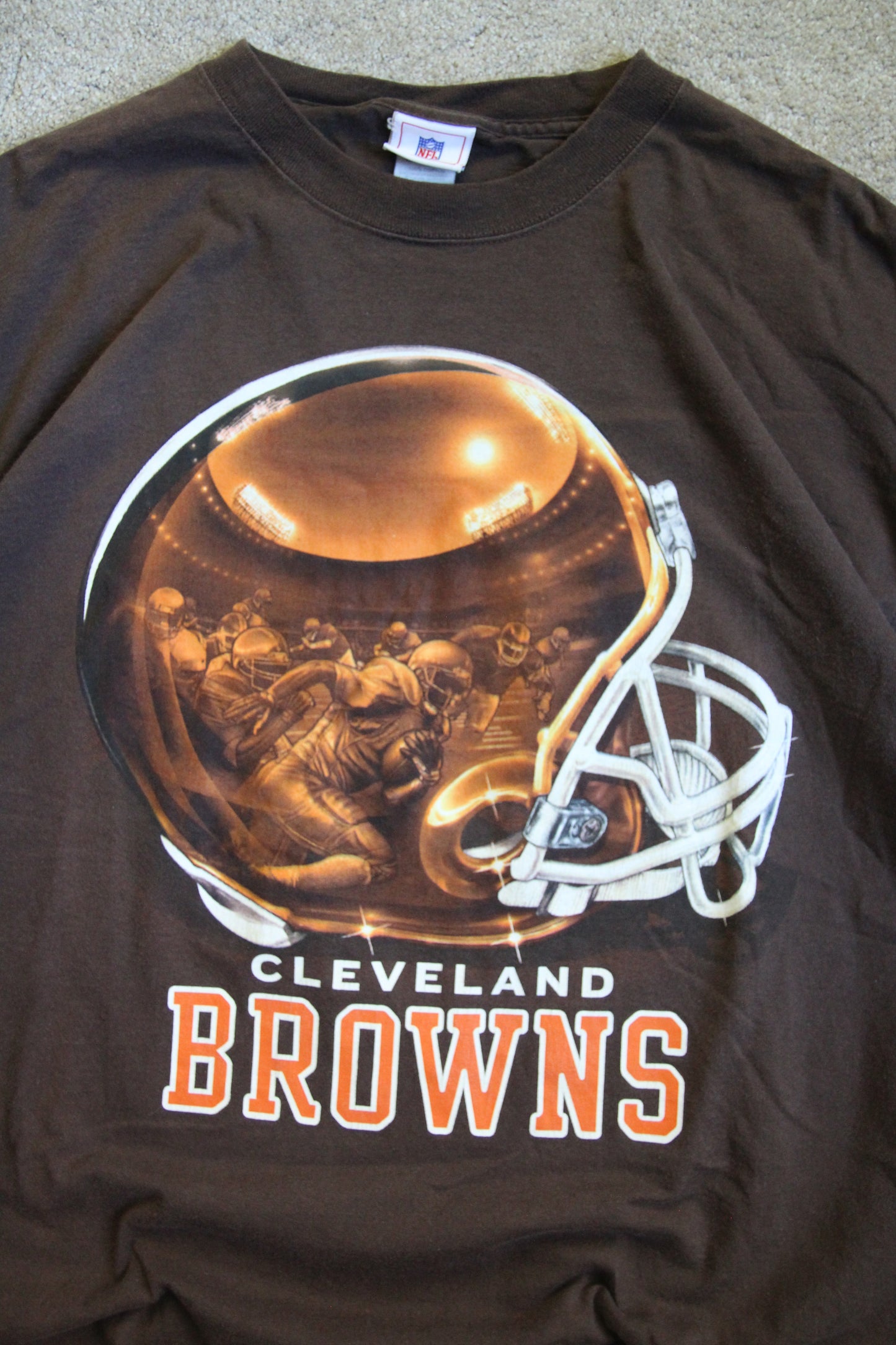 Cleveland Browns Big Helmet Shirt (XXL)